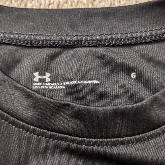 Under Armour & Nike Short Sleeve Top Bundle size 6 - Picture 10 of 10